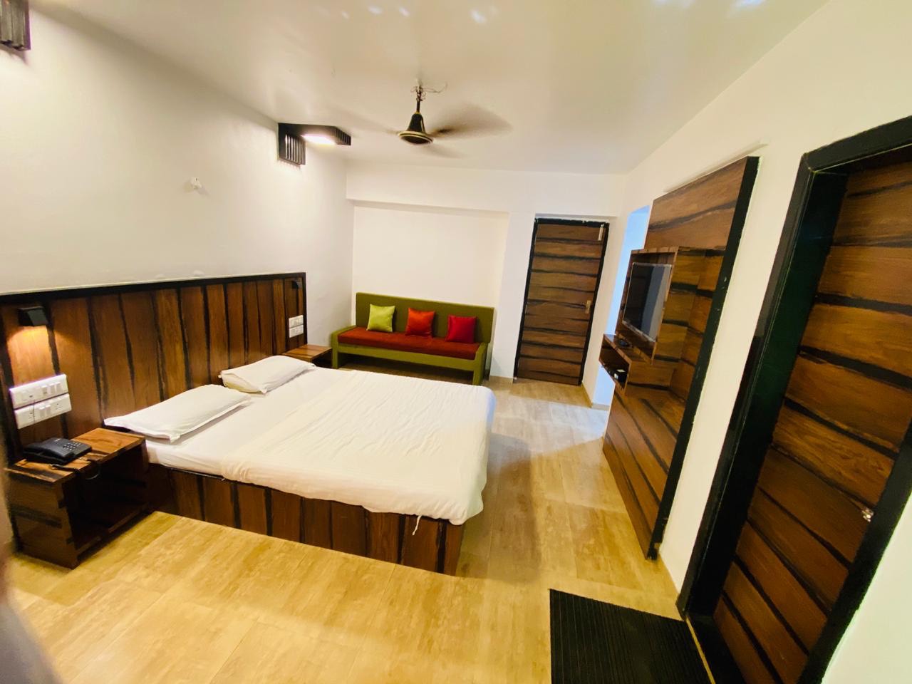 Special AC with Bathtub